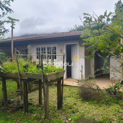Sítio com 100m², 7 quartos (sendo 5 suítes), 2 garagens, no bairro Ratones em Florianópolis