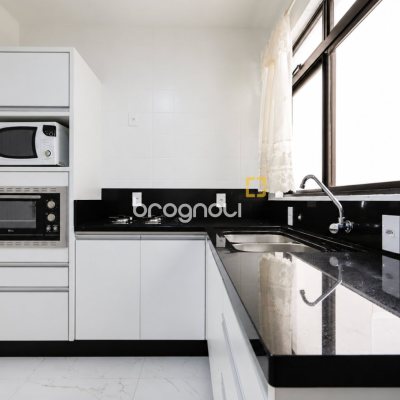 Apartamento com 94m², 3 quartos (sendo 1 suíte), 1 garagem, no bairro Ingleses em Florianópolis