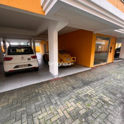 Cobertura com 189m², 3 quartos (sendo 1 suíte), 2 garagens, no bairro Cachoeira do Bom Jesus em Florianópolis