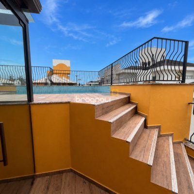 Cobertura com 189m², 3 quartos (sendo 1 suíte), 2 garagens, no bairro Cachoeira do Bom Jesus em Florianópolis