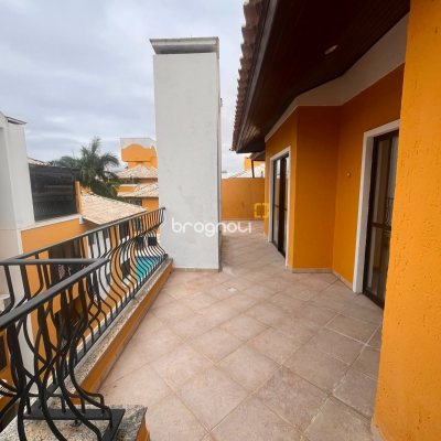 Cobertura com 189m², 3 quartos (sendo 1 suíte), 2 garagens, no bairro Cachoeira do Bom Jesus em Florianópolis