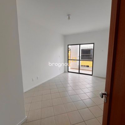 Cobertura com 189m², 3 quartos (sendo 1 suíte), 2 garagens, no bairro Cachoeira do Bom Jesus em Florianópolis