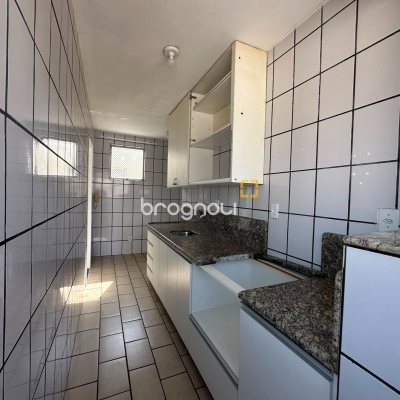 Apartamento com 57m², 3 quartos, 1 garagem, no bairro Nossa Senhora do Rosário em São José