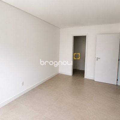 Apartamento com 78m², 2 quartos (sendo 1 suíte), 1 garagem, no bairro Nossa Senhora do Rosário em São José