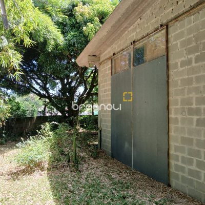 Sítio com 326m², 4 quartos (sendo 1 suíte), 2 garagens, no bairro Ratones em Florianópolis