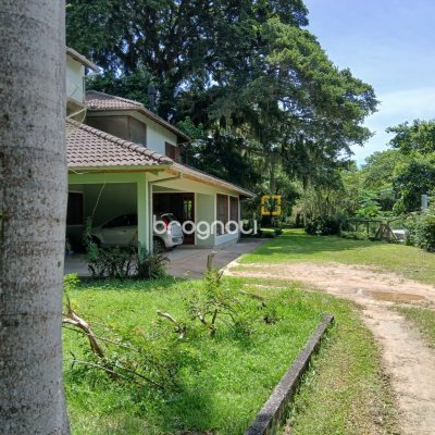 Sítio com 326m², 4 quartos (sendo 1 suíte), 2 garagens, no bairro Ratones em Florianópolis