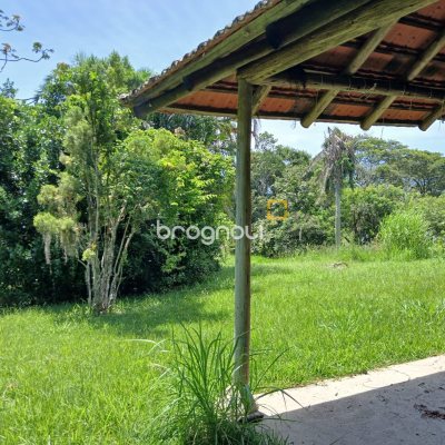 Sítio com 326m², 4 quartos (sendo 1 suíte), 2 garagens, no bairro Ratones em Florianópolis