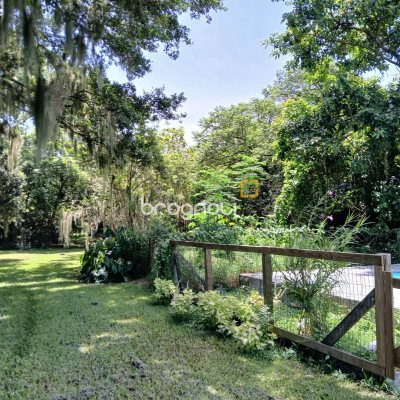 Sítio com 326m², 4 quartos (sendo 1 suíte), 2 garagens, no bairro Ratones em Florianópolis