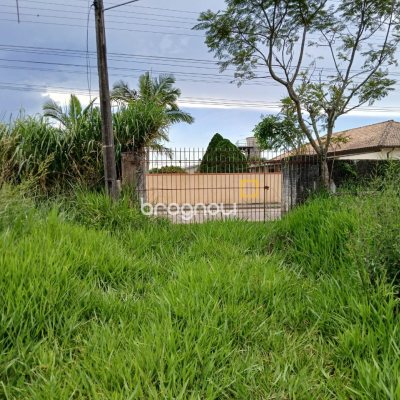 Sítio com 326m², 4 quartos (sendo 1 suíte), 2 garagens, no bairro Ratones em Florianópolis