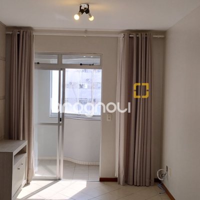Apartamento com 81m², 3 quartos (sendo 1 suíte), 1 garagem, no bairro Barreiros em São José