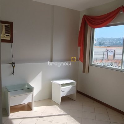 Apartamento com 81m², 3 quartos (sendo 1 suíte), 1 garagem, no bairro Barreiros em São José