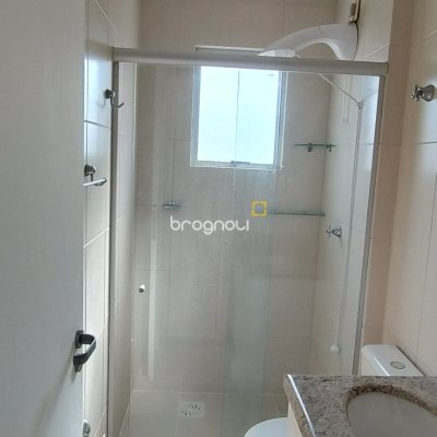 Apartamento com 81m², 3 quartos (sendo 1 suíte), 1 garagem, no bairro Barreiros em São José