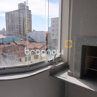 Apartamento com 81m², 3 quartos (sendo 1 suíte), 1 garagem, no bairro Barreiros em São José