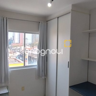 Apartamento com 81m², 3 quartos (sendo 1 suíte), 1 garagem, no bairro Barreiros em São José