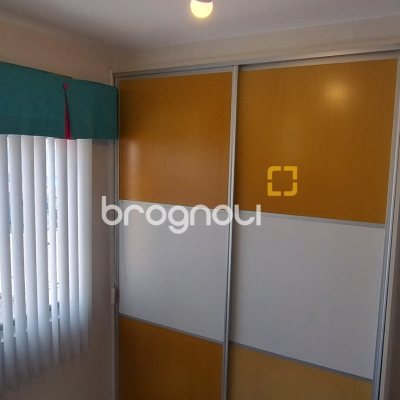 Apartamento com 81m², 3 quartos (sendo 1 suíte), 1 garagem, no bairro Barreiros em São José