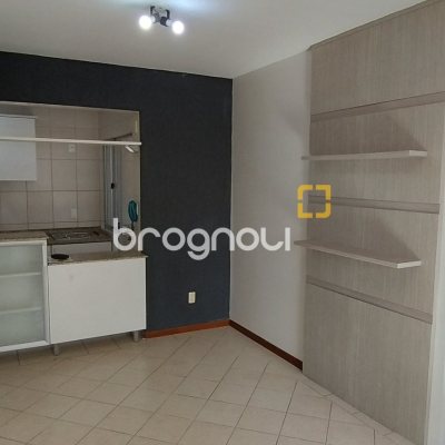 Apartamento com 81m², 3 quartos (sendo 1 suíte), 1 garagem, no bairro Barreiros em São José