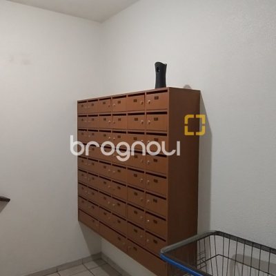 Apartamento com 81m², 3 quartos (sendo 1 suíte), 1 garagem, no bairro Barreiros em São José