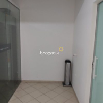 Apartamento com 81m², 3 quartos (sendo 1 suíte), 1 garagem, no bairro Barreiros em São José
