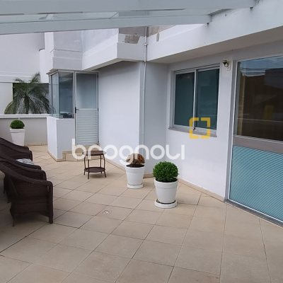 Apartamento com 81m², 3 quartos (sendo 1 suíte), 1 garagem, no bairro Barreiros em São José