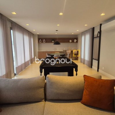 Apartamento com 74m², 2 quartos (sendo 2 suítes), 2 garagens, no bairro Jurerê em Florianópolis