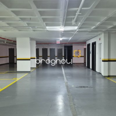 Apartamento com 74m², 2 quartos (sendo 2 suítes), 2 garagens, no bairro Jurerê em Florianópolis