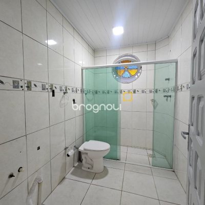 Casa com 400m², 4 quartos (sendo 2 suítes), 3 garagens, no bairro Jardim Janaína em Biguaçu