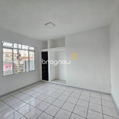 Casa com 400m², 4 quartos (sendo 2 suítes), 3 garagens, no bairro Jardim Janaína em Biguaçu