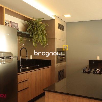 Apartamento com 73m², 2 quartos (sendo 1 suíte), 1 garagem, no bairro Bom Abrigo em Florianópolis