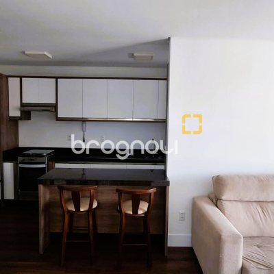 Apartamento com 73m², 2 quartos (sendo 1 suíte), 1 garagem, no bairro Bom Abrigo em Florianópolis