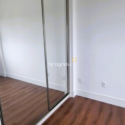 Apartamento com 73m², 2 quartos (sendo 1 suíte), 1 garagem, no bairro Bom Abrigo em Florianópolis