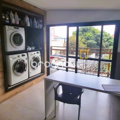 Apartamento com 73m², 2 quartos (sendo 1 suíte), 1 garagem, no bairro Bom Abrigo em Florianópolis