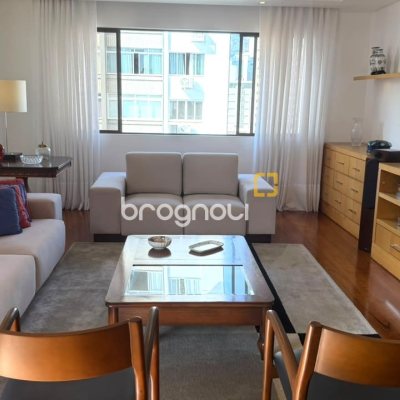 Apartamento com 170m², 3 quartos (sendo 1 suíte), 2 garagens, no bairro Centro em Florianópolis