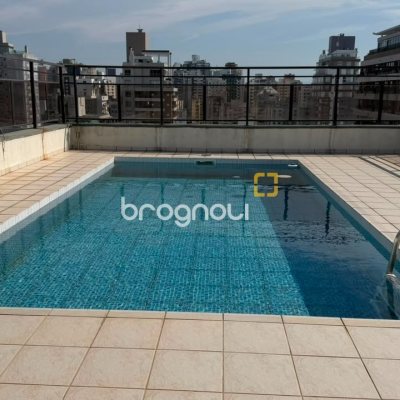 Apartamento com 170m², 3 quartos (sendo 1 suíte), 2 garagens, no bairro Centro em Florianópolis