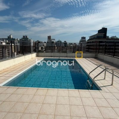 Apartamento com 170m², 3 quartos (sendo 1 suíte), 2 garagens, no bairro Centro em Florianópolis