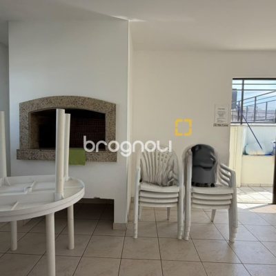 Apartamento com 170m², 3 quartos (sendo 1 suíte), 2 garagens, no bairro Centro em Florianópolis