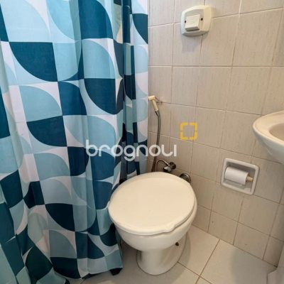 Apartamento com 170m², 3 quartos (sendo 1 suíte), 2 garagens, no bairro Centro em Florianópolis
