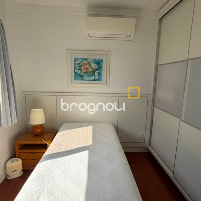 Apartamento com 170m², 3 quartos (sendo 1 suíte), 2 garagens, no bairro Centro em Florianópolis
