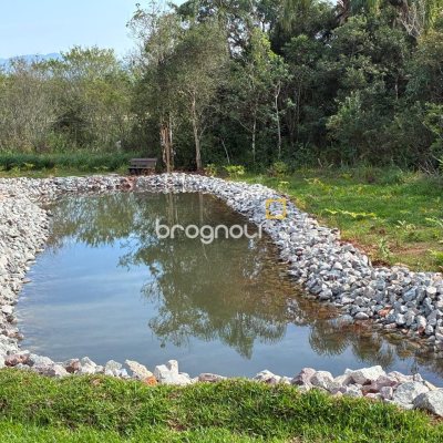 Terreno com 849m², no bairro Vila Santana em Santo Amaro da Imperatriz