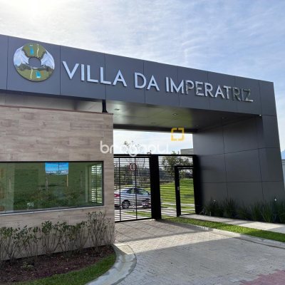 Terreno com 849m², no bairro Vila Santana em Santo Amaro da Imperatriz