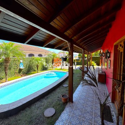 Casa com 170m², 3 quartos (sendo 2 suítes), 3 garagens, no bairro Rio Tavares em Florianópolis
