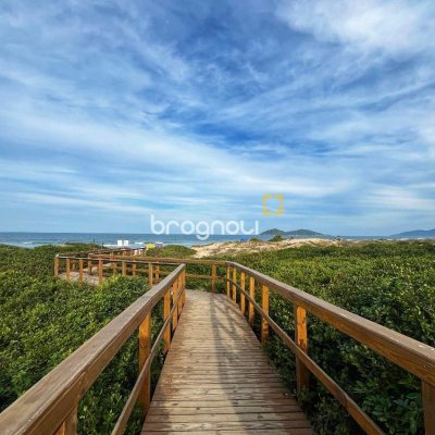 Terreno com 269m², no bairro Rio Tavares em Florianópolis