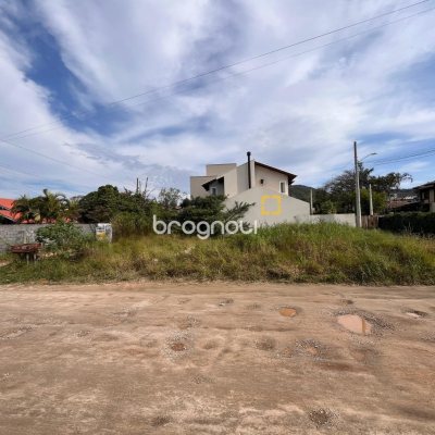 Terreno com 269m², no bairro Rio Tavares em Florianópolis