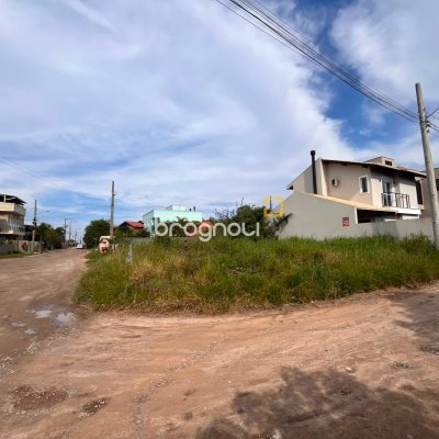 Terreno com 269m², no bairro Rio Tavares em Florianópolis