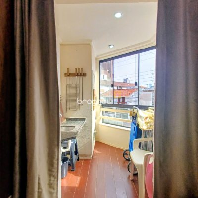 Apartamento com 42m², 1 quarto, 1 garagem, no bairro Canasvieiras em Florianópolis