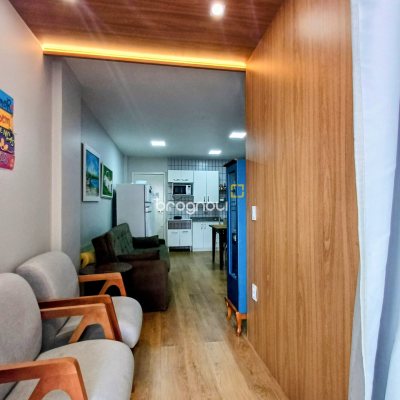 Apartamento com 42m², 1 quarto, 1 garagem, no bairro Canasvieiras em Florianópolis