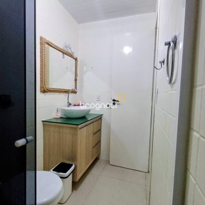 Apartamento com 42m², 1 quarto, 1 garagem, no bairro Canasvieiras em Florianópolis