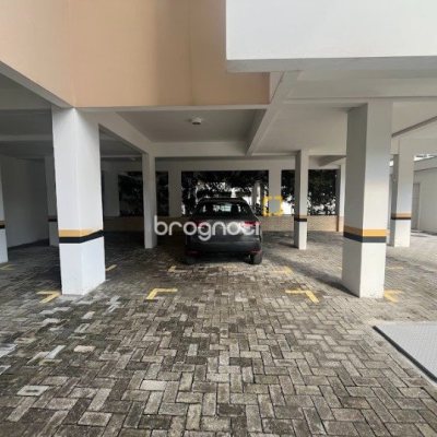 Apartamento com 79m², 2 quartos (sendo 1 suíte), 1 garagem, no bairro Palmas em Governador Celso Ramos