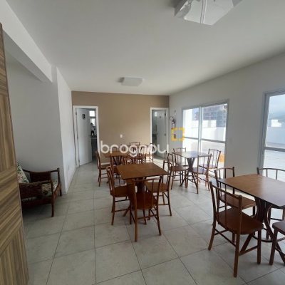 Apartamento com 79m², 2 quartos (sendo 1 suíte), 1 garagem, no bairro Palmas em Governador Celso Ramos