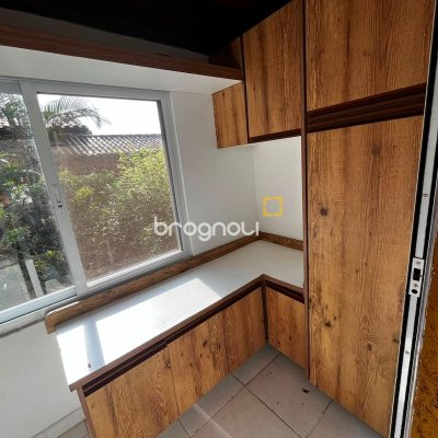 Casa com 260m², 4 quartos (sendo 3 suítes), 2 garagens, no bairro Lagoa da Conceição em Florianópolis