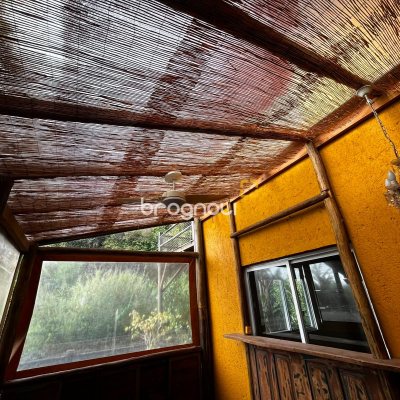 Casa com 260m², 4 quartos (sendo 3 suítes), 2 garagens, no bairro Lagoa da Conceição em Florianópolis